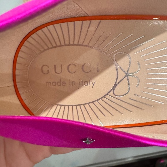 Gucci Jodie Crystal Stars Embellished Satin Pumps Fuchsia Size 41 NIB - Picture 12 of 14